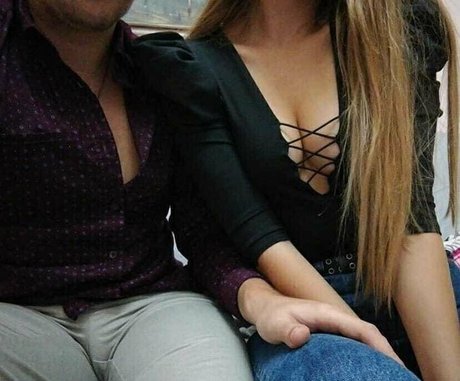 アーミーガールズオンリーファン セクシー 画像