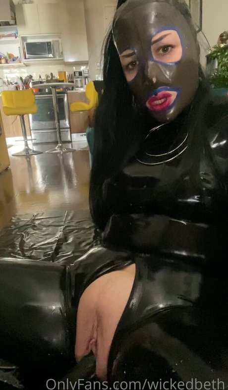 Wicked Beth セックスポルノスター 画像