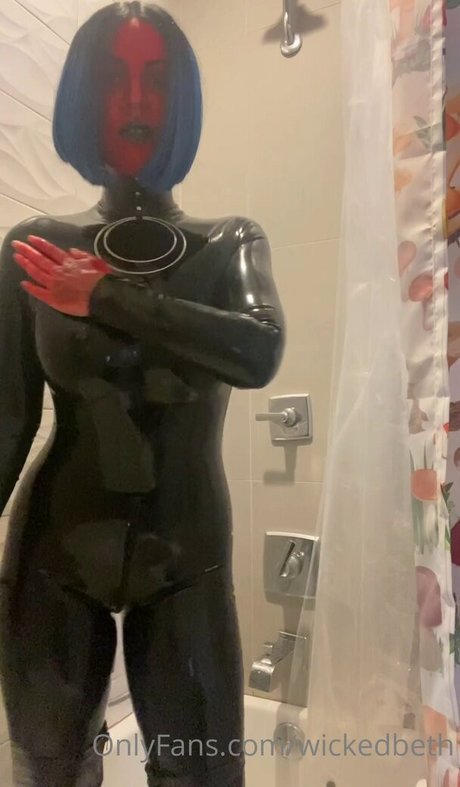 Wicked Beth エロティック女優 写真