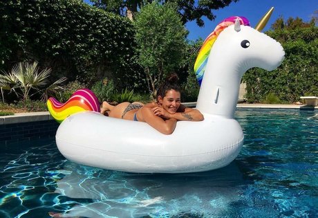 Natalie Martinez xxxモデル 画像