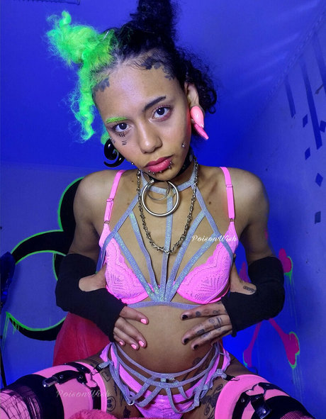 poisonwish 無料のポルノスター 写真