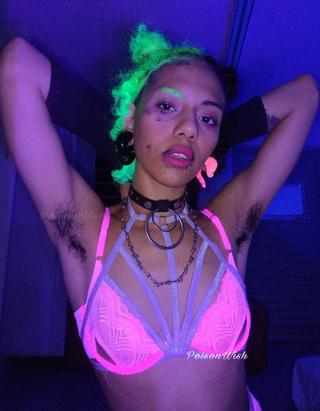 poisonwish ポルノスター セクシー ギャラリー