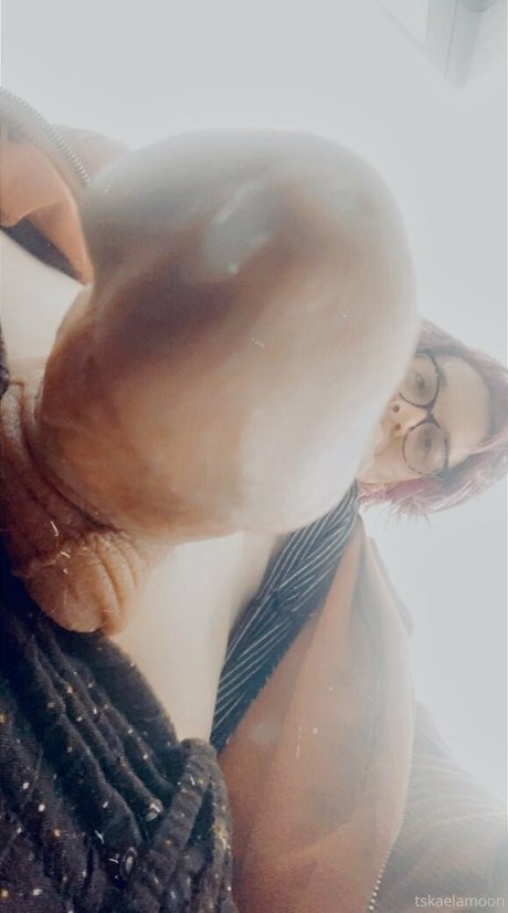 セクシーなブロンドのOnlyFans ポルノ 画像