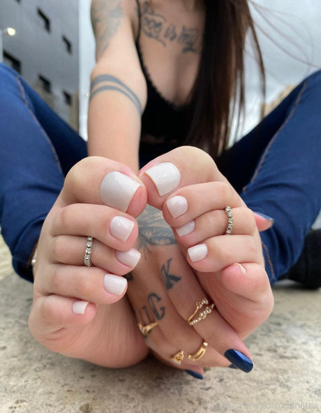 アジアンジム OnlyFans セクシー 写真