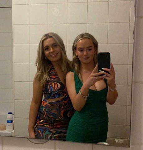 Aiobhin HDスター ギャラリー