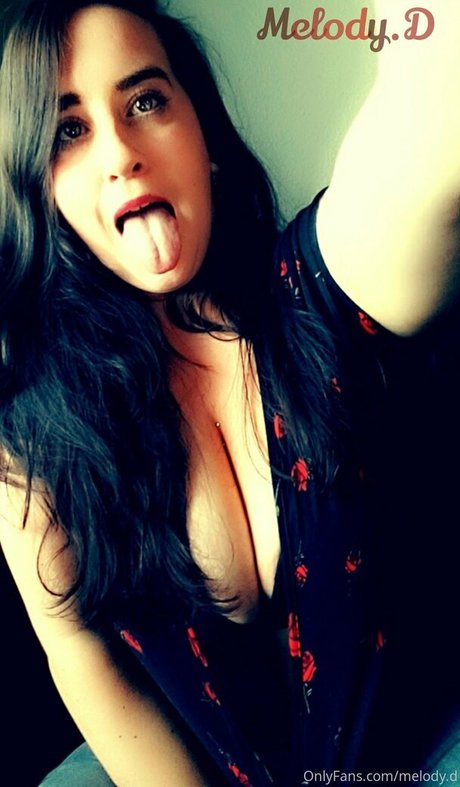 フラットオンリーファン ホット 写真