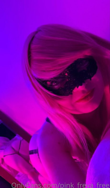 pink freya free ポルノモデル ギャラリー