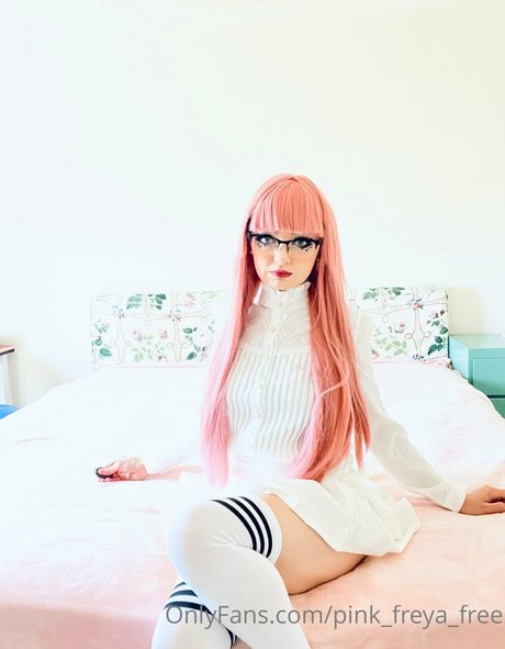 pink freya free スター 画像