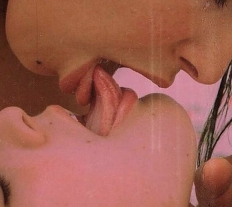 mzcourtneycummz 美しいモデル 画像