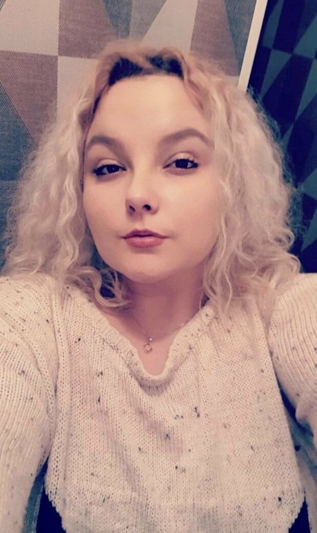 moniiquexxx ポルノスター 美しい 写真