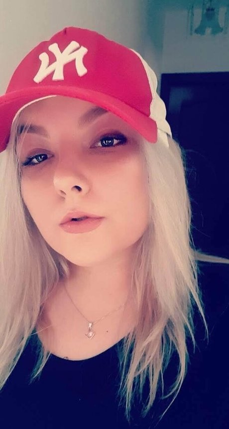 moniiquexxx アートポルノスター ギャラリー