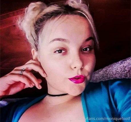 moniiquexxx 完璧なスター 画像