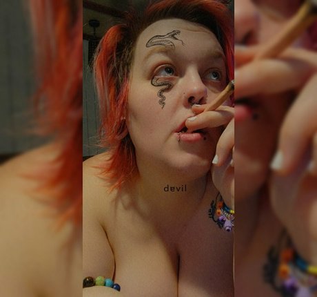 bbwstonerdoll ホット女優 画像