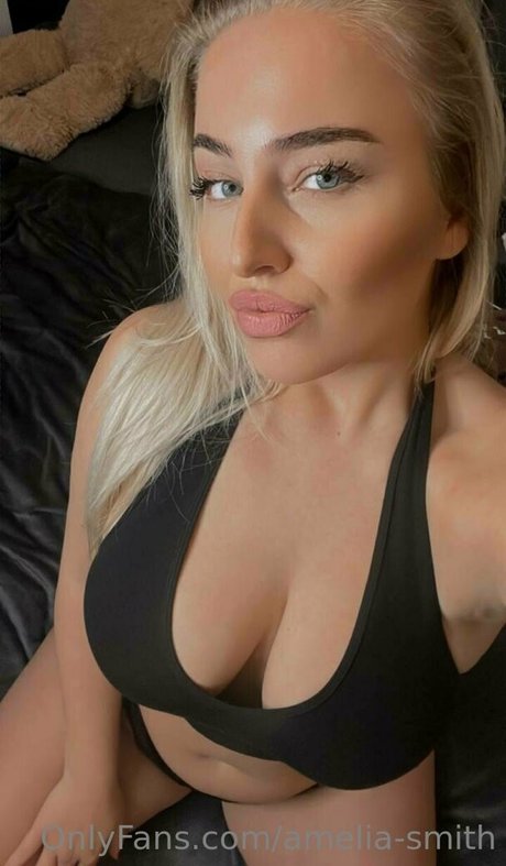 amelia smith ポルノスター HD 写真