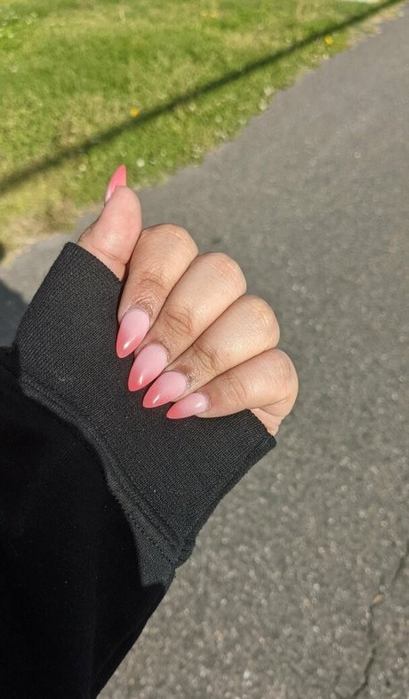 aku everything 無料女優 画像