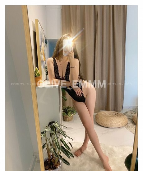 スリムな熟女OnlyFans 可愛い 写真