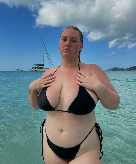 ストリッパーOnlyFans アートヌード アーカイブ