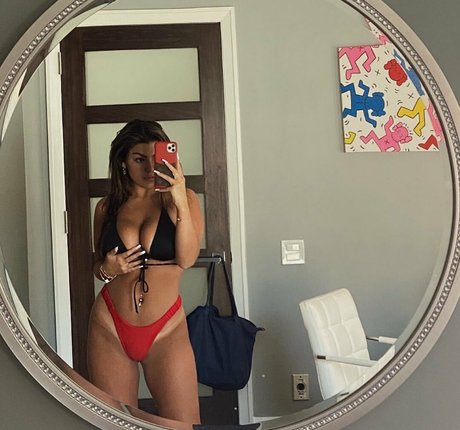 ドイツのアマチュアOnlyFans ホット裸 画像