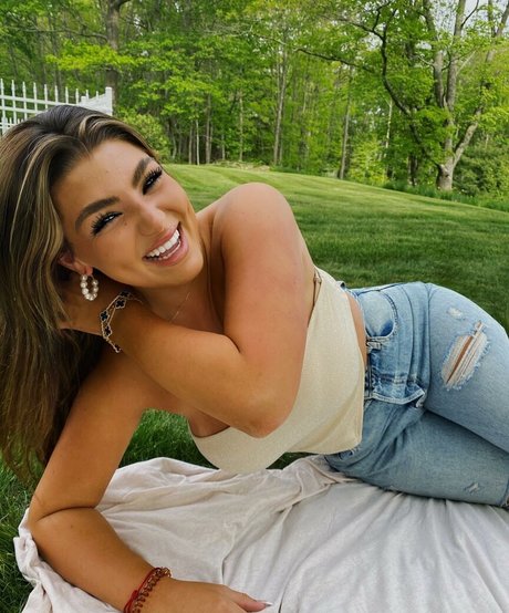 張りのあるおっぱいOnlyFans セクシーヌード 写真