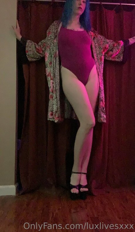 小柄なブロンドの熟女OnlyFans ホットポルノ 写真