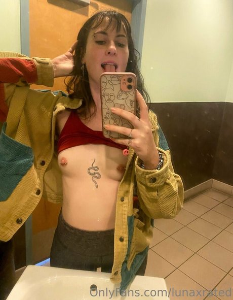 lunaxrated ポルノスター セクシー ギャラリー