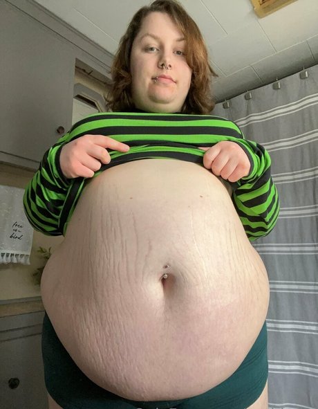 gothbelly セックス女優 画像