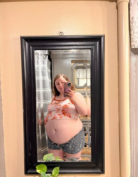 gothbelly セクシーモデル 画像