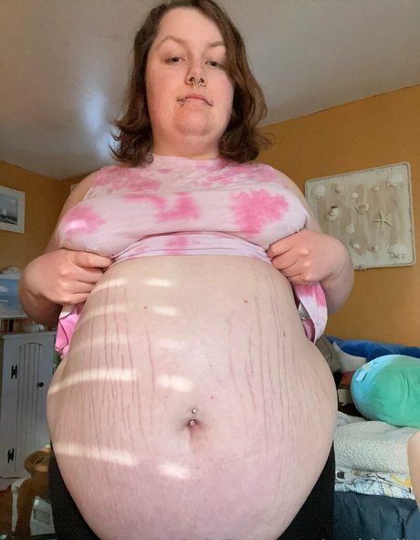 gothbelly ヌードのポルノスター 写真