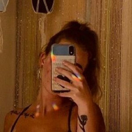 kambiiiii セクシーモデル 写真