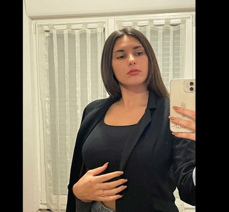 Clarisse Dupont スター 裸 画像