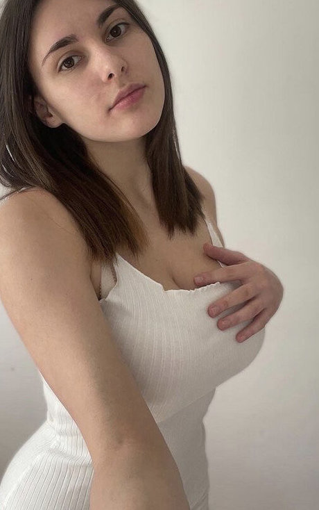 Clarisse Dupont ホットなスター 写真