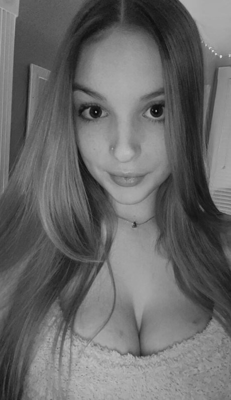 Lilly A ポルノスター アダルト 写真