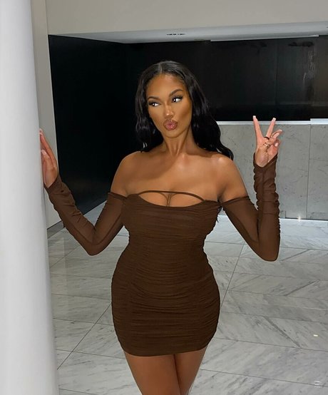 Carina Griff 高品質のポルノスター 画像