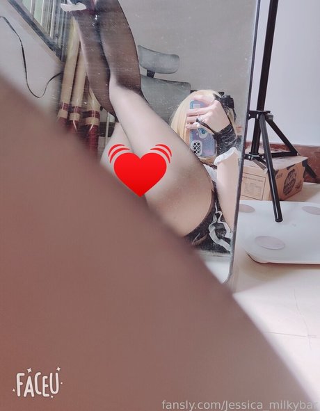 Jessica Milkybar セックスモデル 写真