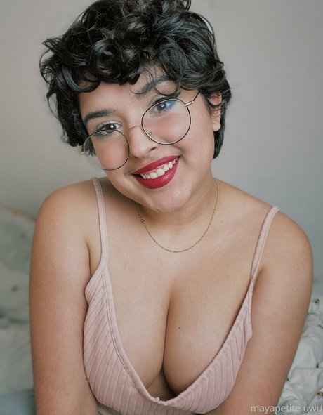 ぽっちゃりラテン系OnlyFans エロチック ギャラリー