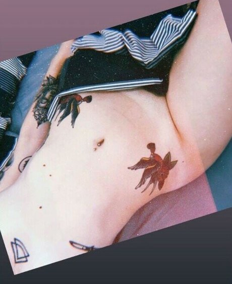 Inked Babe ポルノスター 美しい 写真