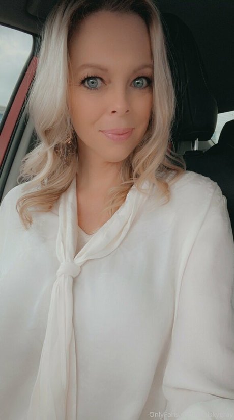 realskygray かわいいポルノスター 画像