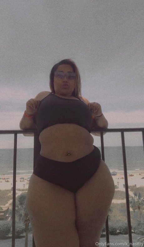 k nasttty ポルノスター 写真