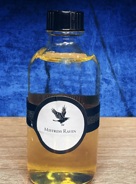 immistressraven top profile image