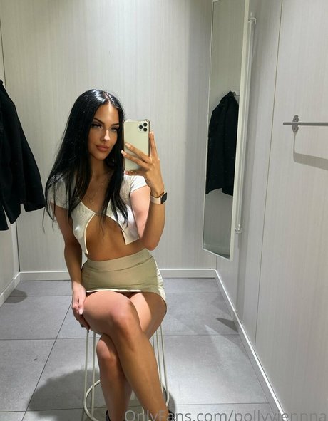 pollyviennna エロティック女優 画像