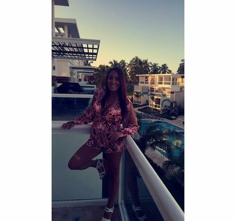 Emma Lynn Slavin 完璧なモデル アーカイブ