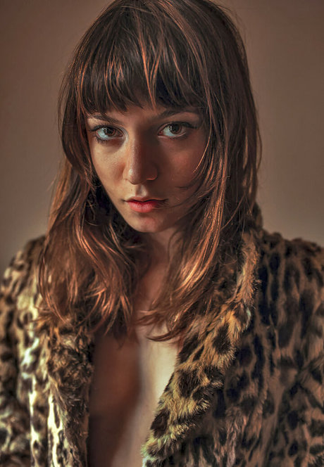 Ilgin Utin HDポルノスター 画像