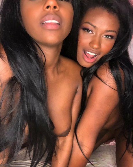 Samira Bombom 高品質女優 写真