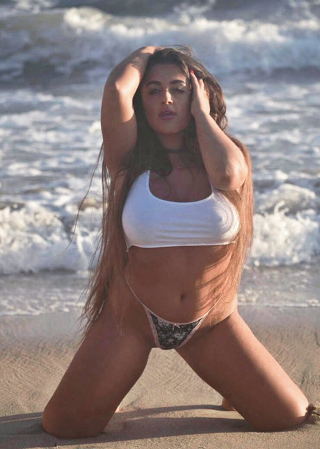 Nikiamarshalll ヌードモデル 写真