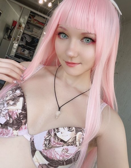 Erodaicon 美しいモデル 写真