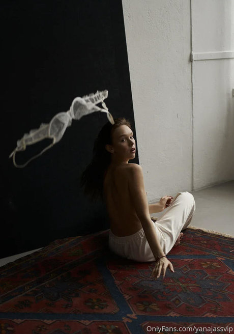 成熟した異人種間OnlyFans ホット 写真