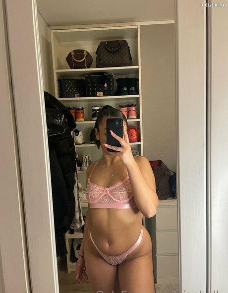 姉妹OnlyFans セックス 写真