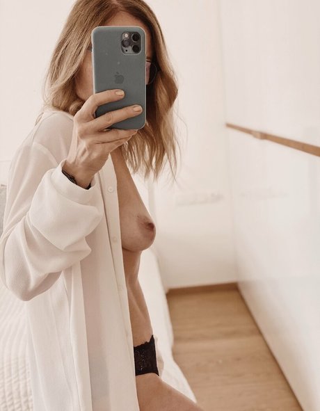 anjasia エロティックなポルノスター 写真