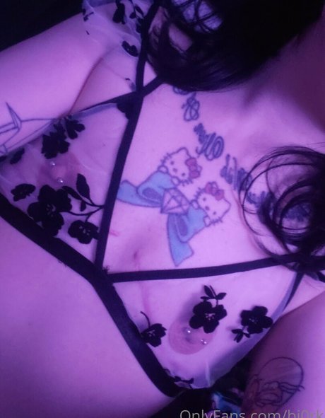 ティーングラスオンリーファン ポルノ 画像