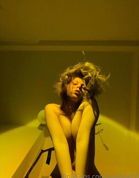 大きなお尻のアジア人OnlyFans 無料裸 ギャラリー